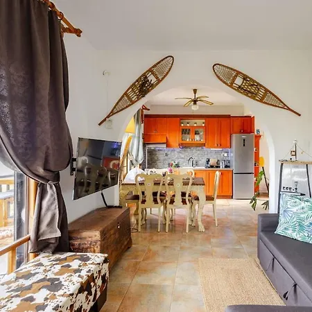 Vakantiehuis Steps From The Ormos Panagias