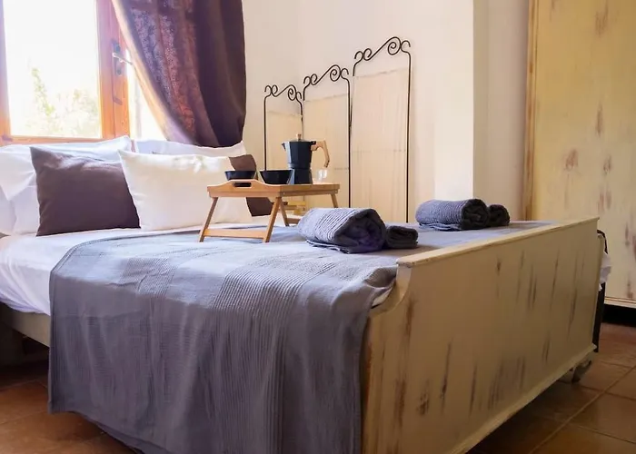 度假居 Steps From The *