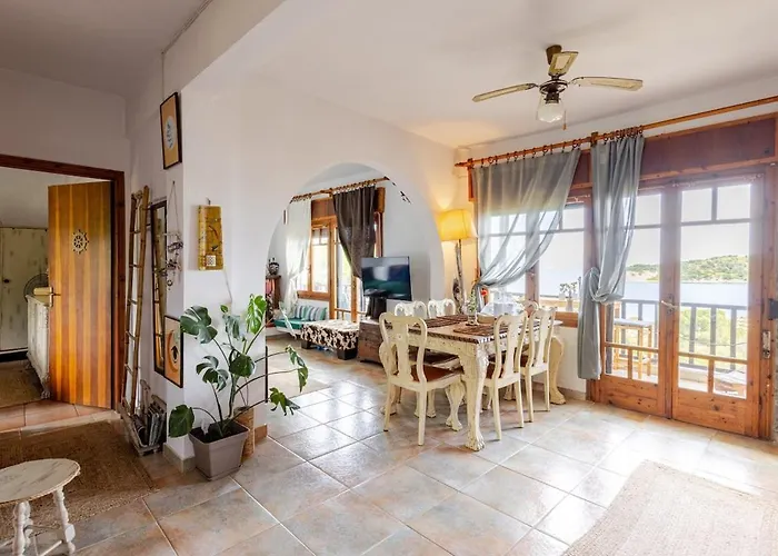 Steps From The 度假居