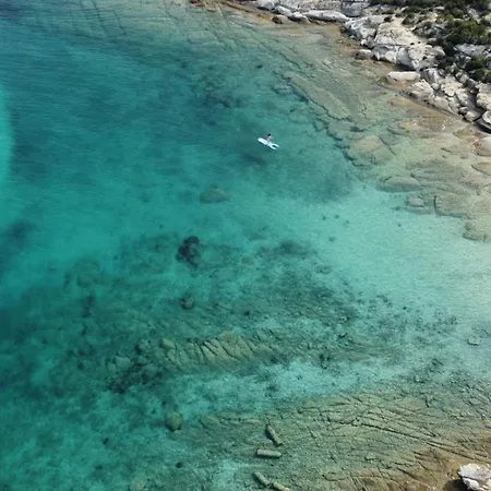 別荘 Steps From The *